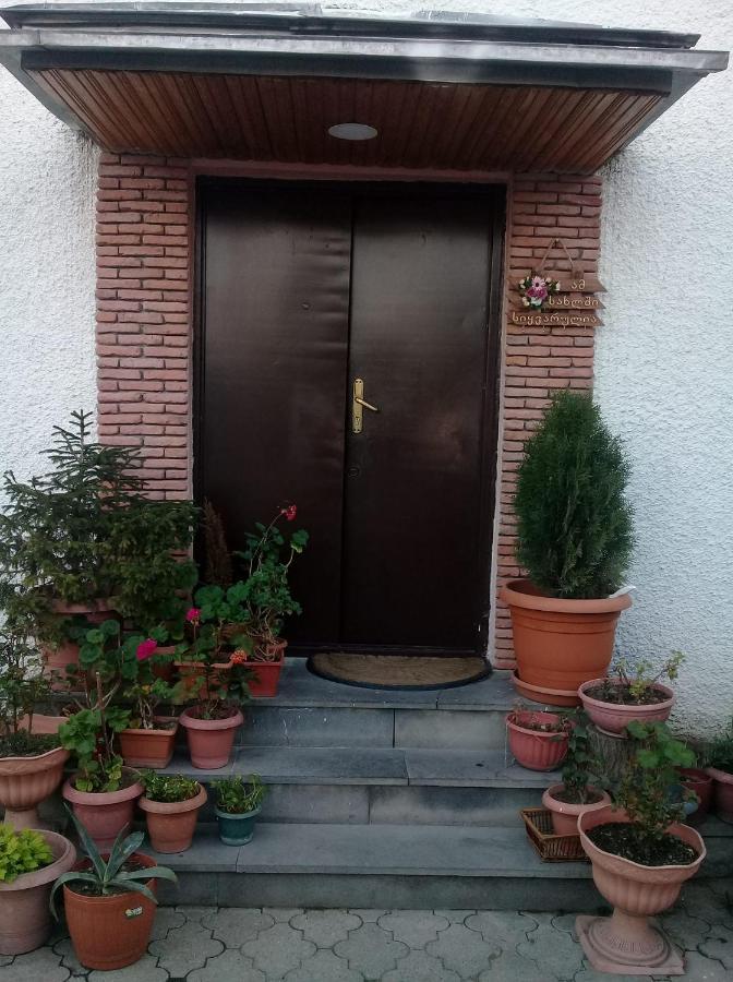Guesthouse Giorgi Telavi Extérieur photo