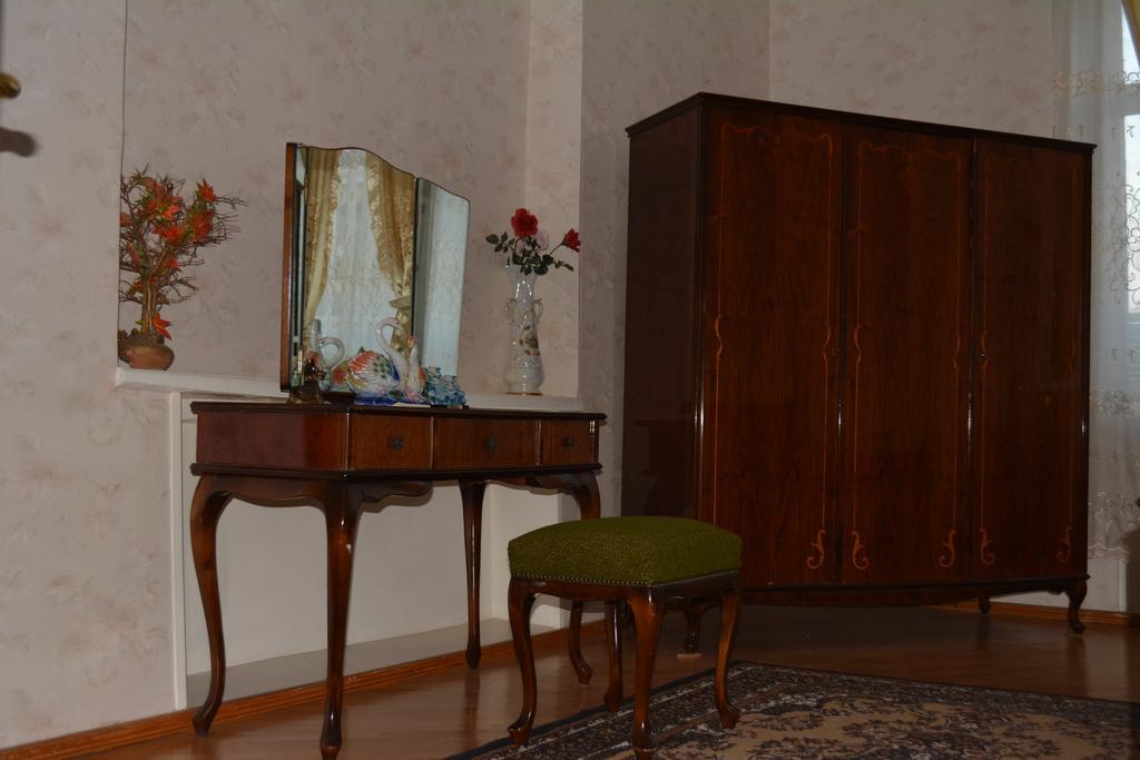 Guesthouse Giorgi Telavi Extérieur photo